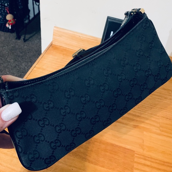 🔥GORGEOUS , Authentic Black Monogram GUCCI  Bag🔥 - Picture 8 of 8